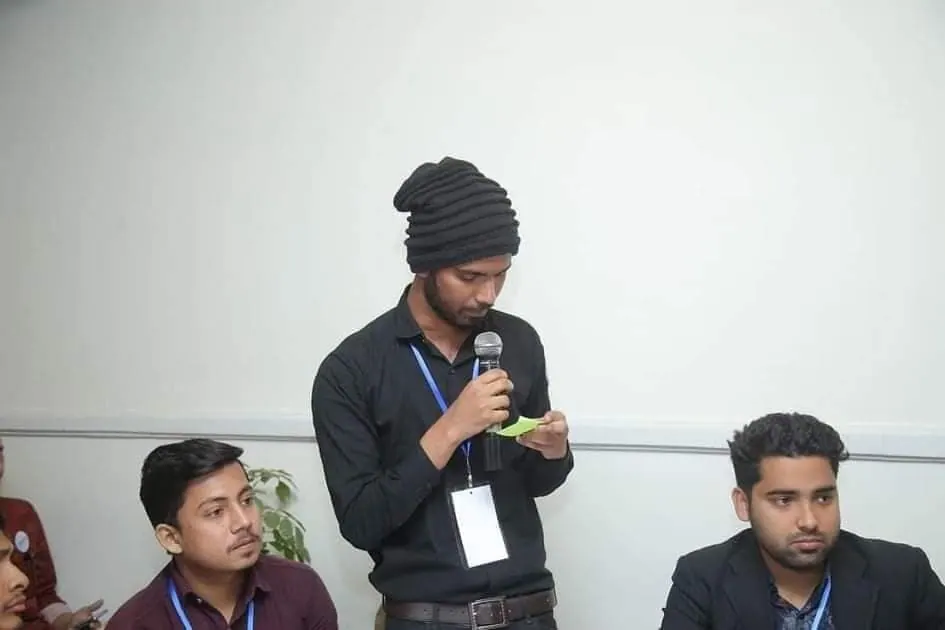 Pitching to the room during a bootcamp session.