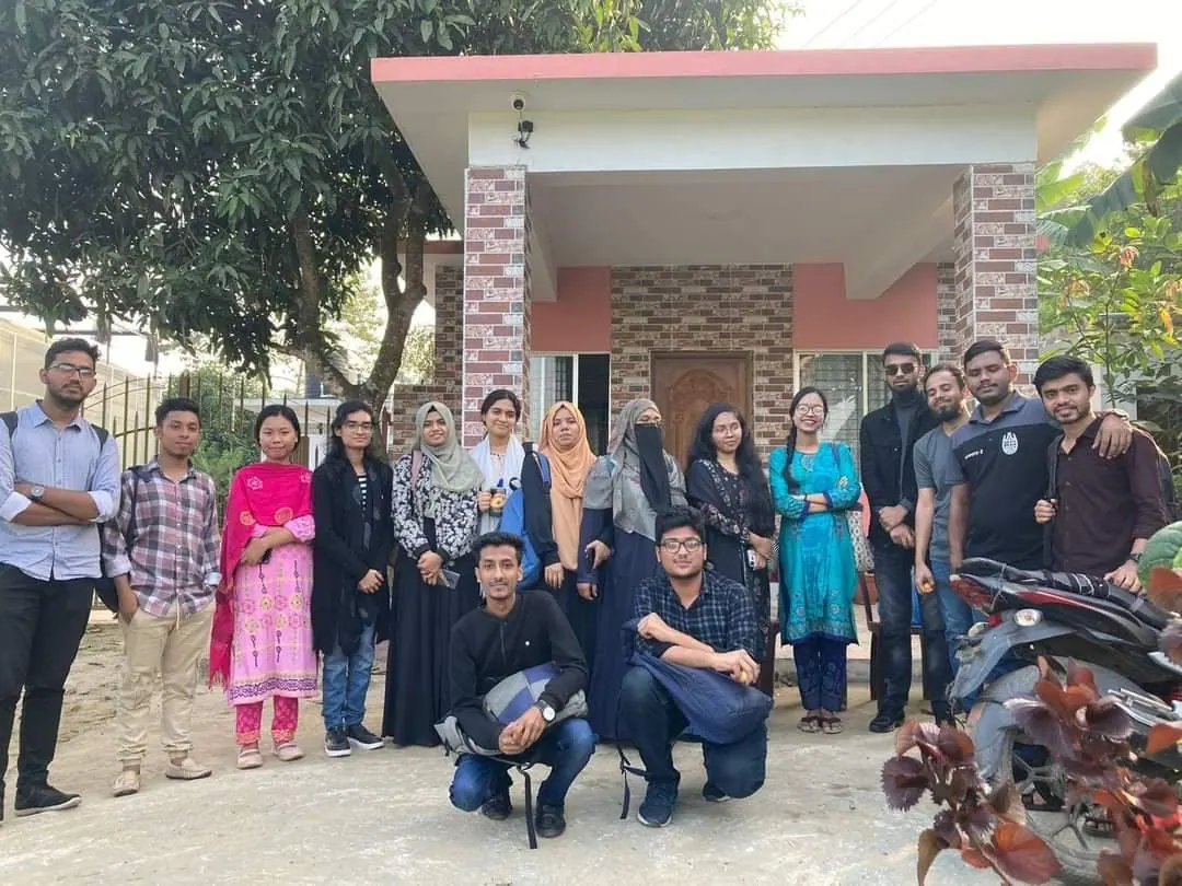 The cohort on a research institute study tour.